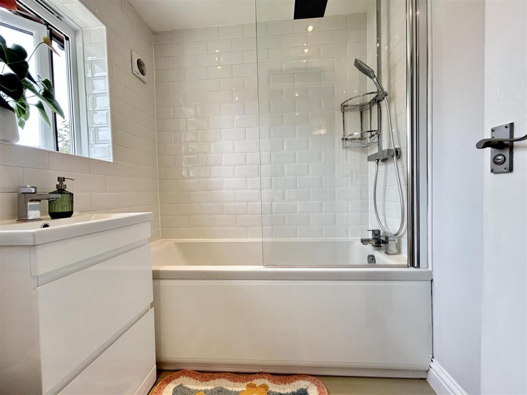 Additional image 18 of Hamilton Avenue, Halesowen