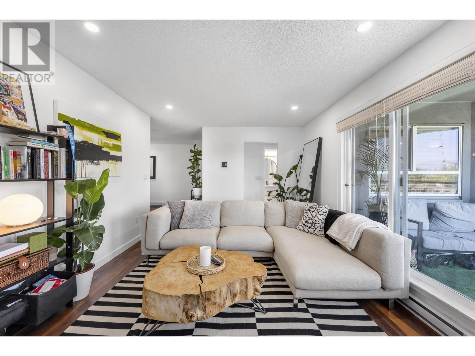 306 1365 W 4TH AVENUE|Vancouver, British Columbia V6H3Y8