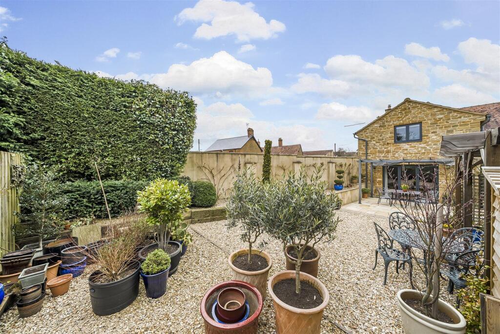 Additional image 11 of 9 Vicarage Street, Tintinhull, Yeovil