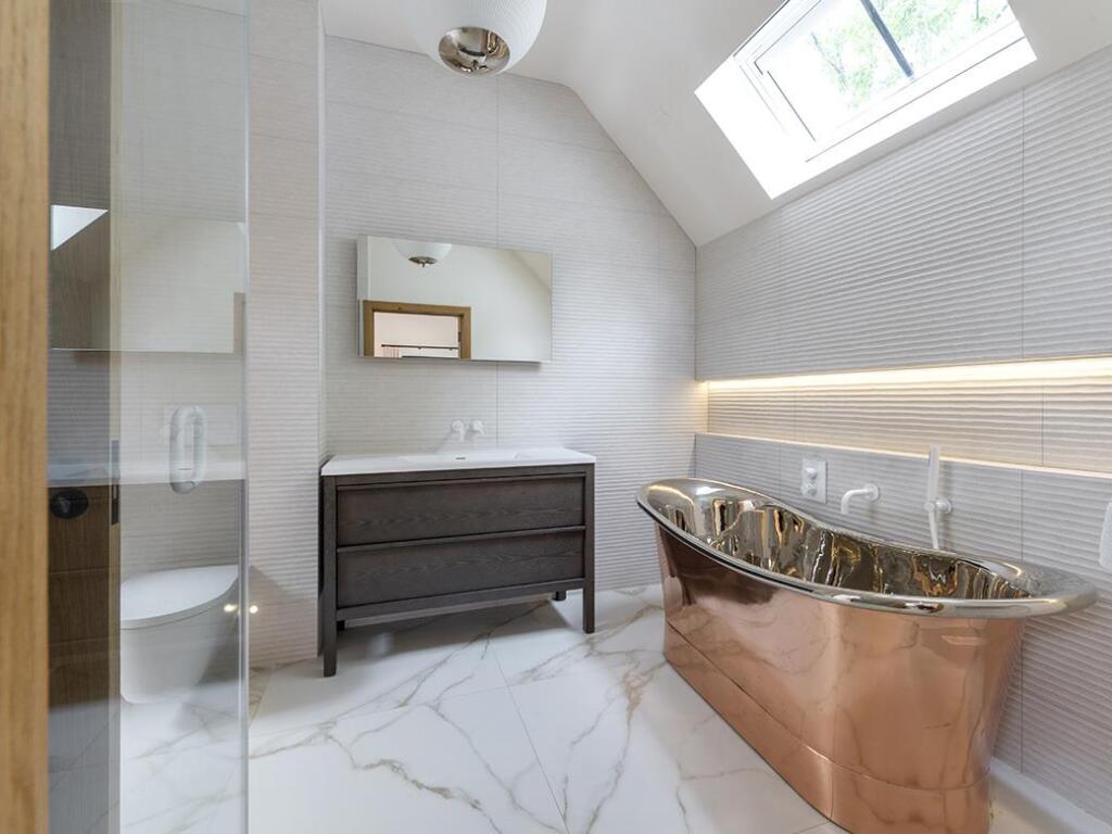 Additional image 33 of Blackford