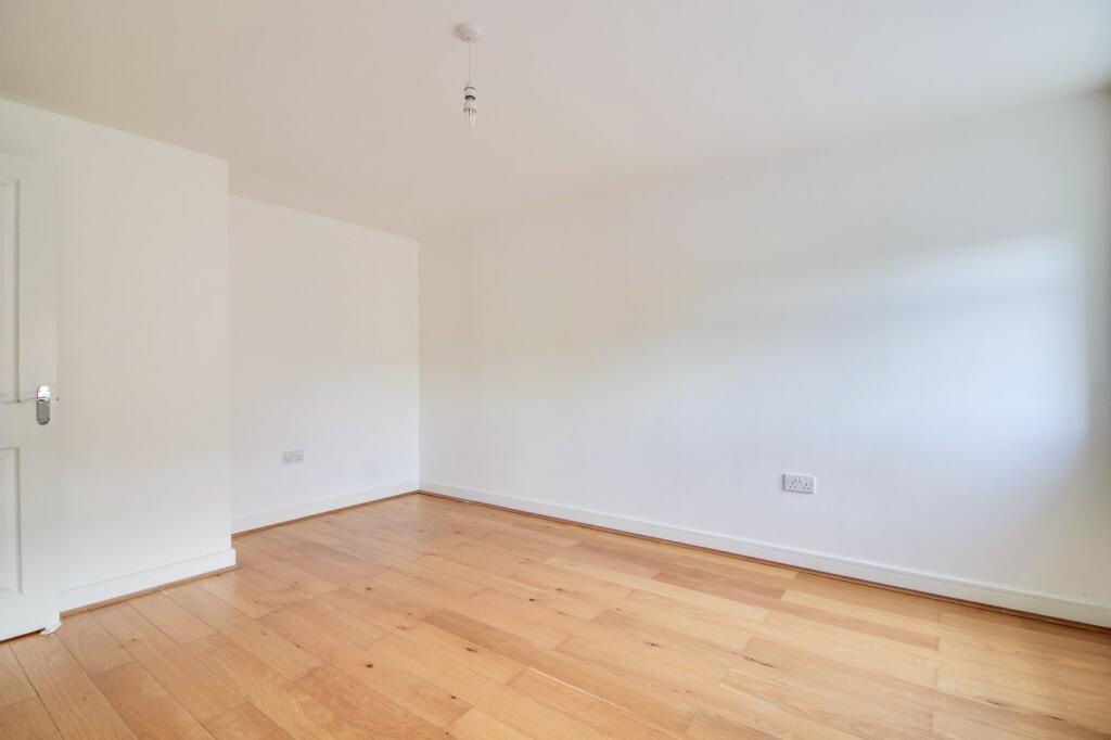 Additional image 9 of Waters Walk, Bradford, West Yorkshire, BD10