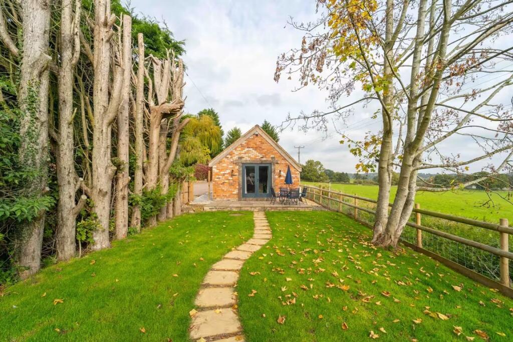 Additional image 28 of Church Hill Farm, Beoley, Redditch, Worcestershire, B98