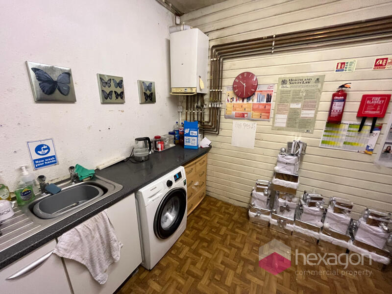 Additional image 5 of 106 Reddal Hill Road, Cradley Heath