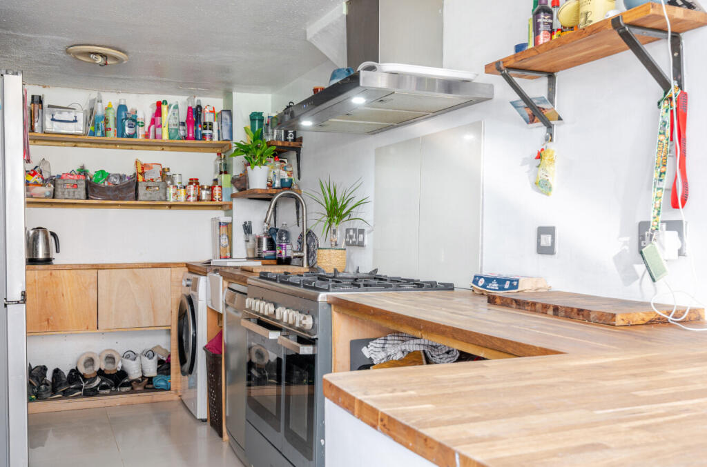 Additional image 3 of Butlers Court, South Street, Warminster, BA12