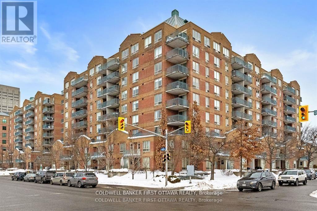 410 - 35 HOLLAND AVENUE|Ottawa, Ontario K1Y4S2