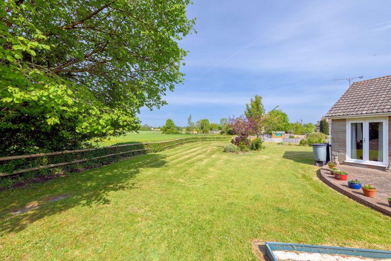 Additional image 22 of Holt