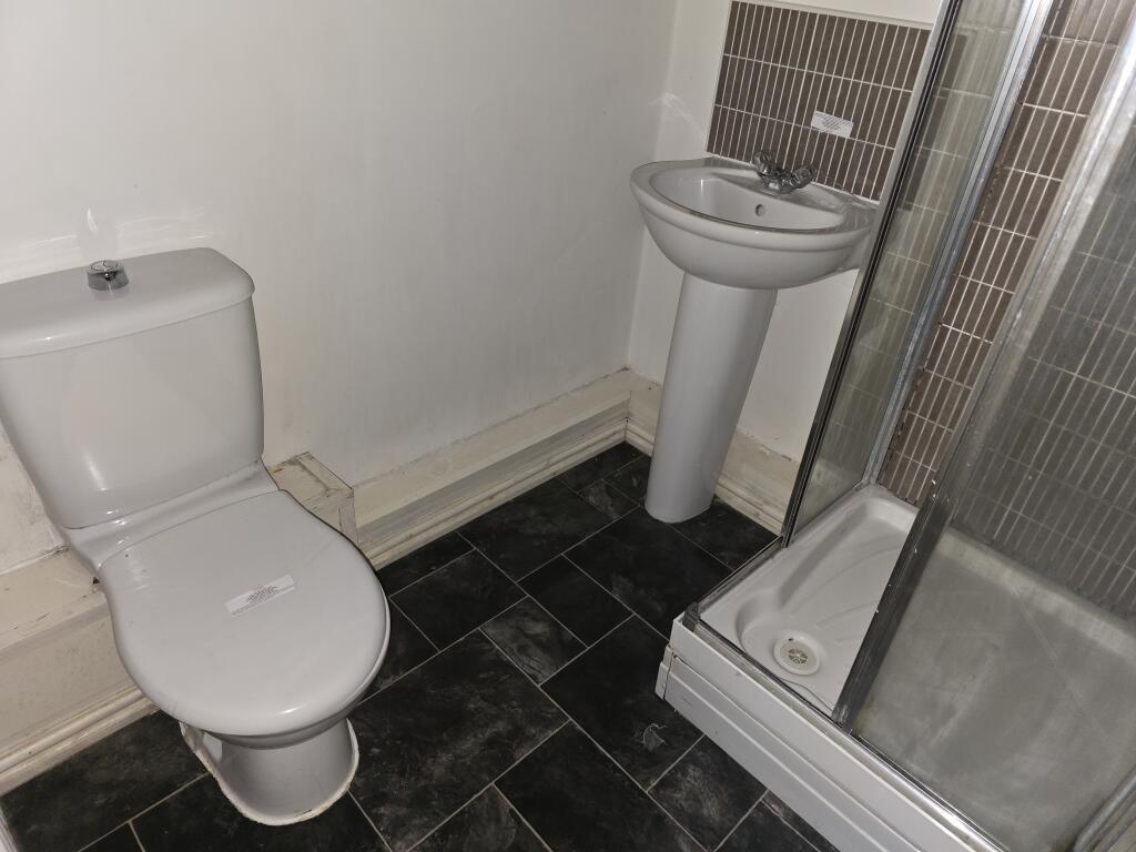 Additional image 7 of 39 Lodge Road, Thackley, Bradford, West Yorkshire, BD10