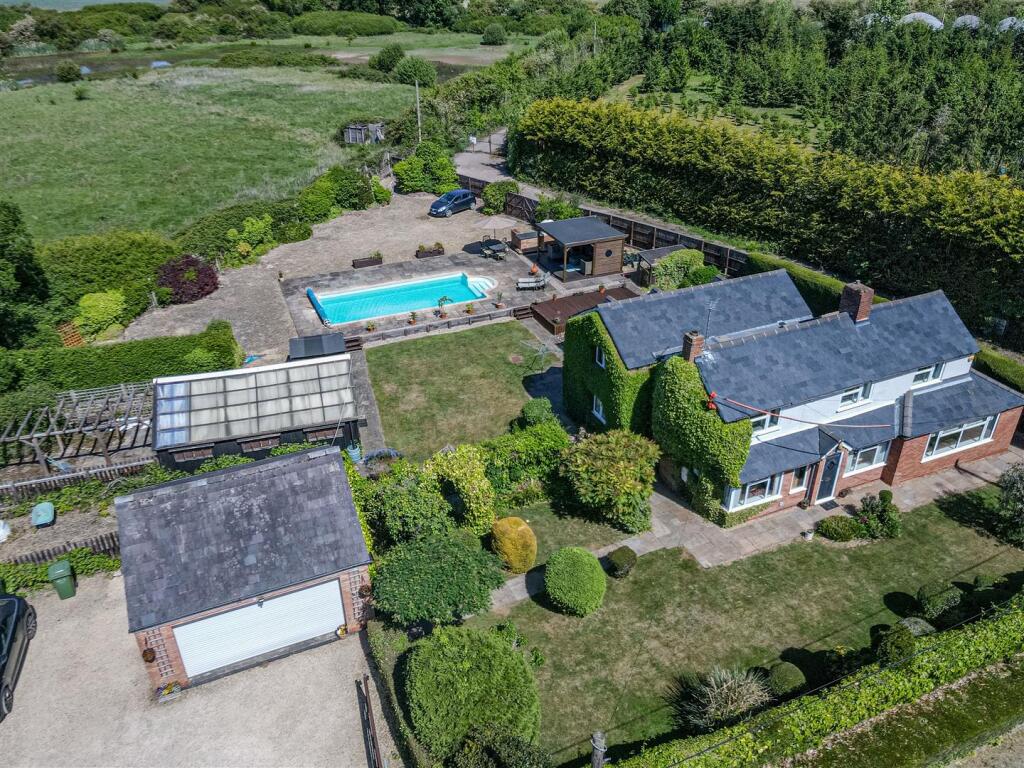 Additional image 46 of Droitwich Road, Hanbury, Bromsgrove