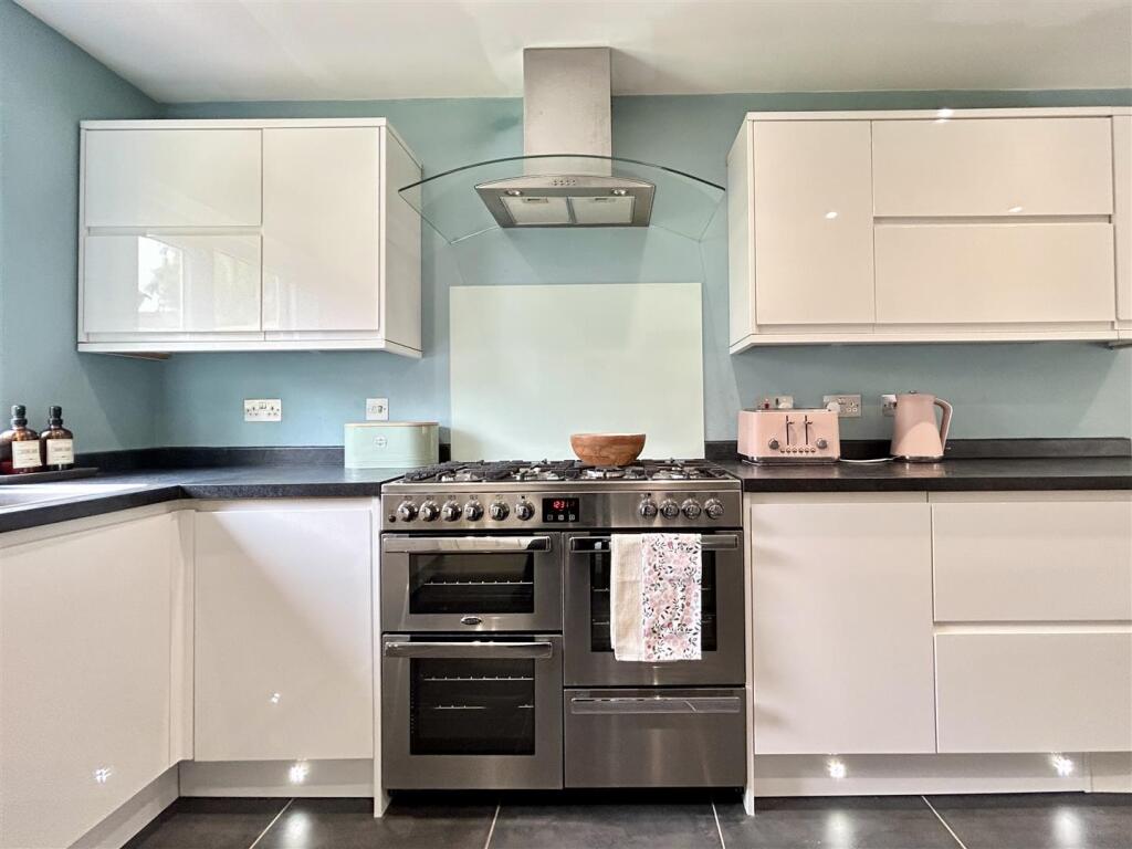 Additional image 6 of Hamilton Avenue, Halesowen