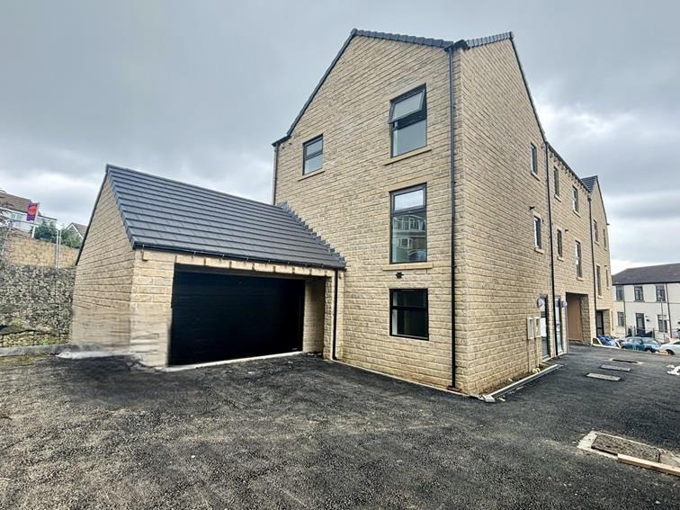 Additional image 23 of 12 Kinder Close, Thornton, Bradford