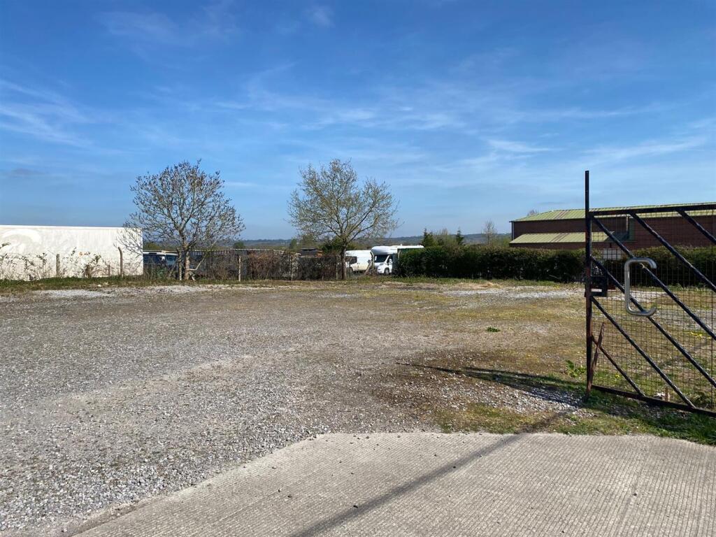 Additional image 3 of Marsh Lane, Henstridge Marsh, Stalbridge