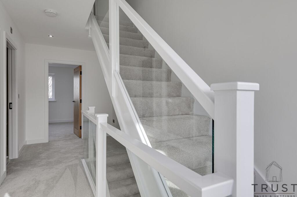 Additional image 12 of Wakefield Road, Drighlington, BD11