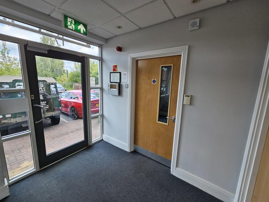 Additional image 13 of 17 The Courtyard, Buntsford Drive, Bromsgrove, Worcestershire, B60