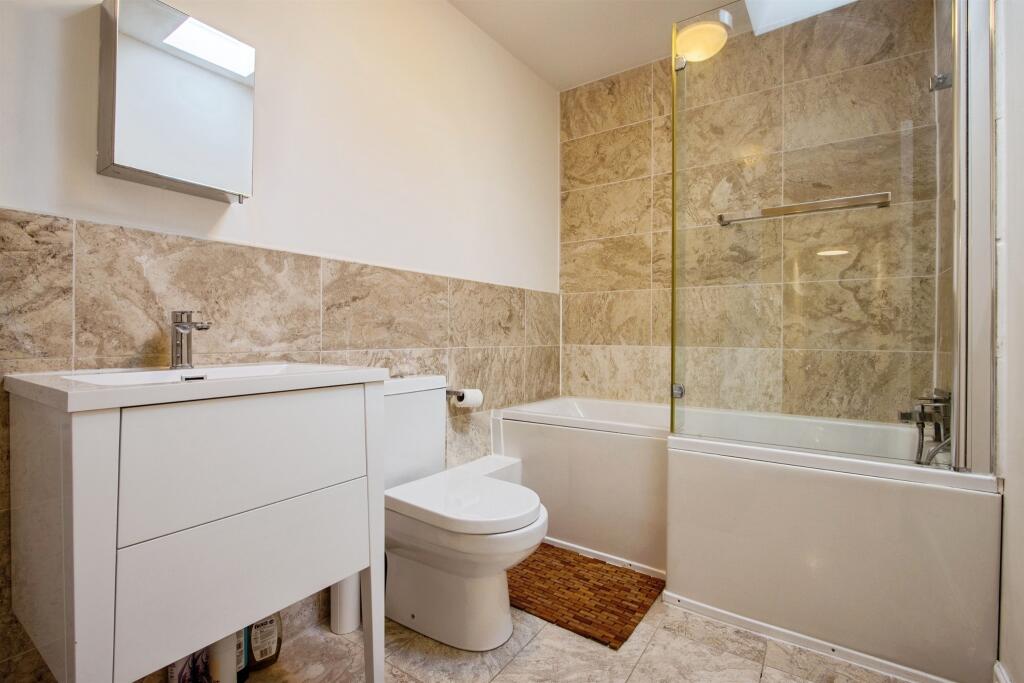 Additional image 14 of Bradford Road, Drighlington, Bradford