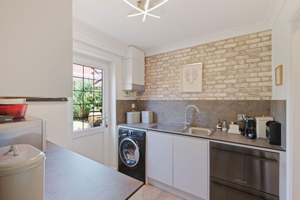 Additional image 4 of Hawthorn Drive, Hollywood, B47