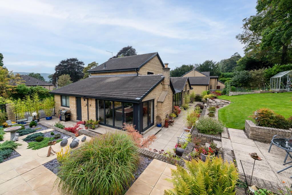 Additional image 4 of Oakridge Court, Bingley, West Yorkshire, BD16