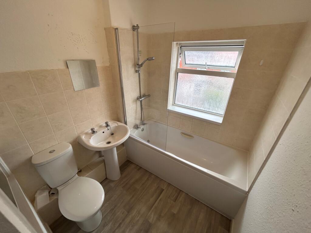 Additional image 4 of Cobham Road, Halesowen, West Midlands, B63 3JZ