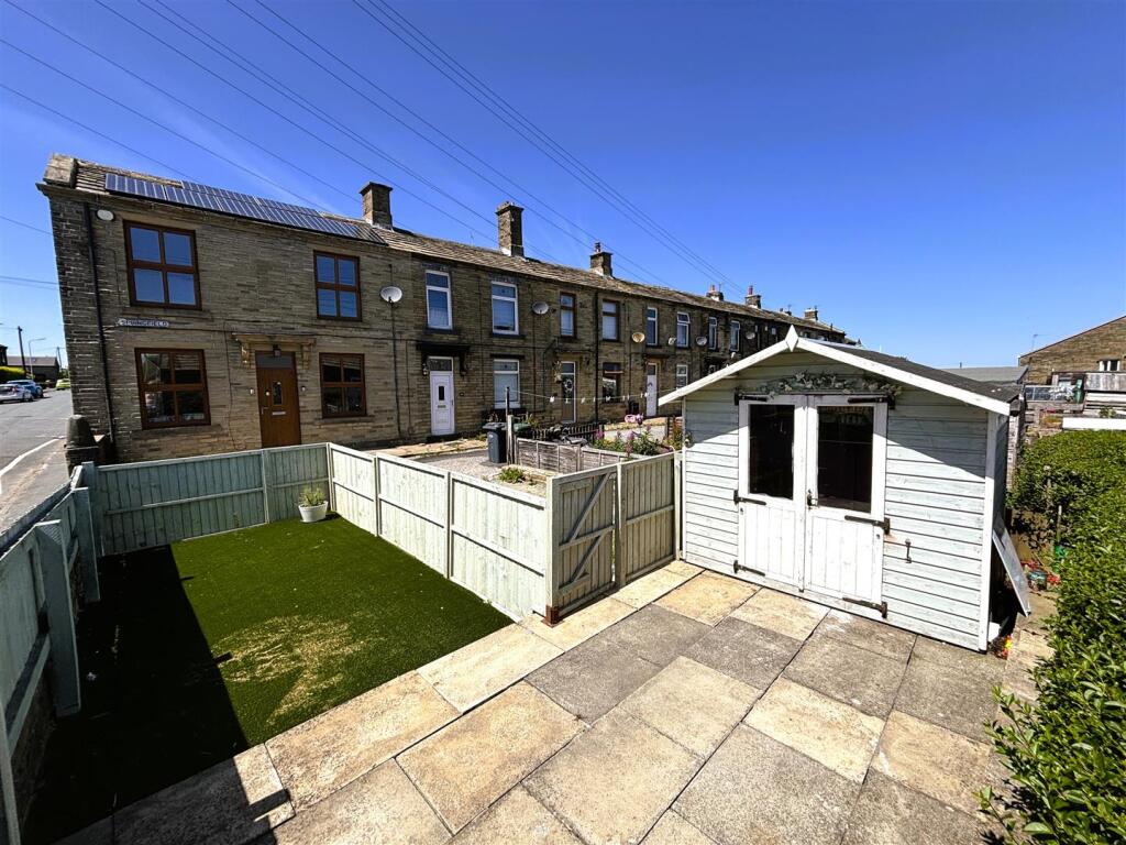Property image for 1, Springfield, Queensbury, BD13 2QF