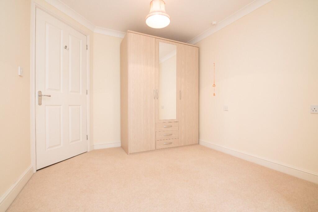 Additional image 6 of 15 Grange Court, 298 Warwick Road, Solihull, B92 7GL