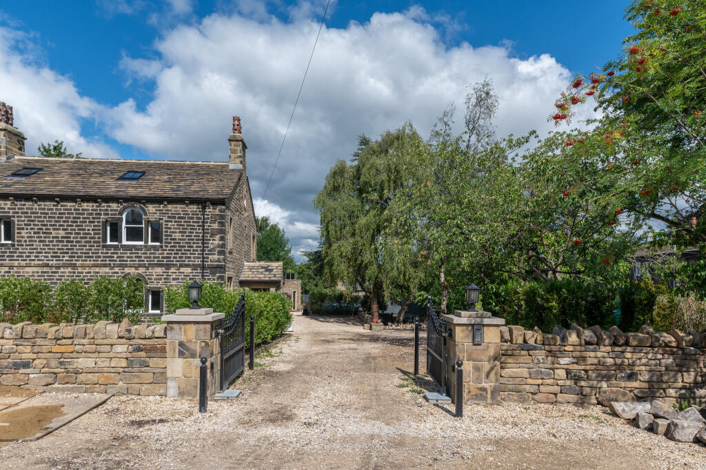 Additional image 49 of Trinity Drive, Wilsden, Bradford, West Yorkshire, BD15