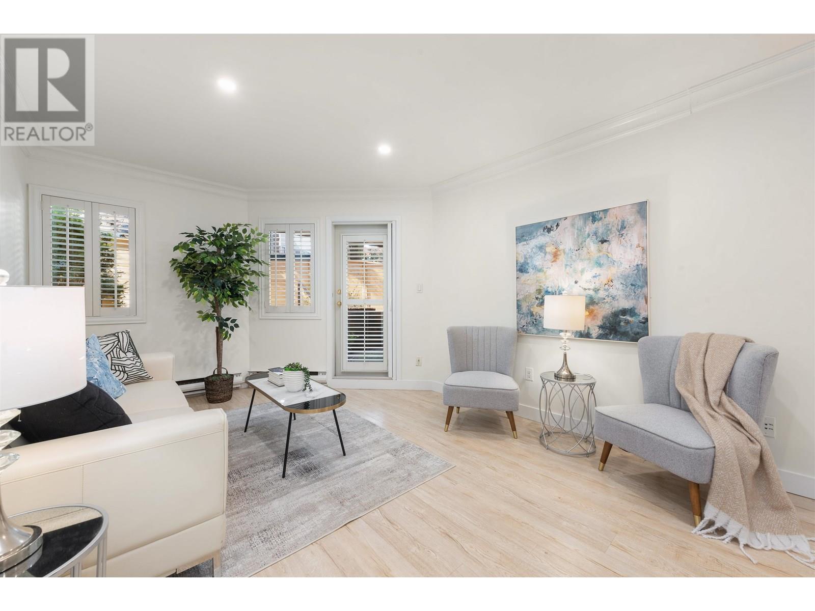 102 1476 W 10TH AVENUE|Vancouver, British Columbia V6H1J9