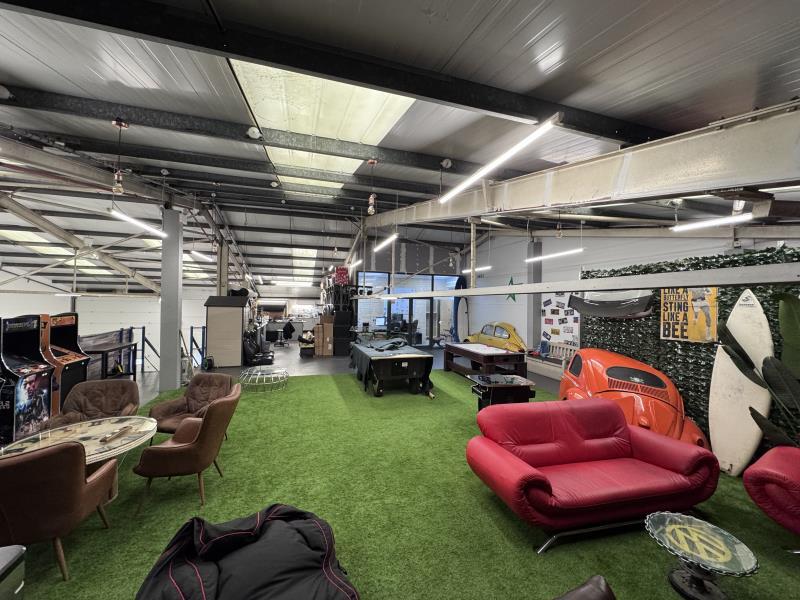 Additional image 5 of Unit, TRADE COUNTER WAREHOUSE TO LET, 4/5 Seaton Mews West Hendford, Yeovil BA20 2AG