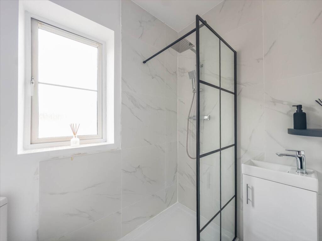 Additional image 9 of Lumb Hall Way, Drighlington