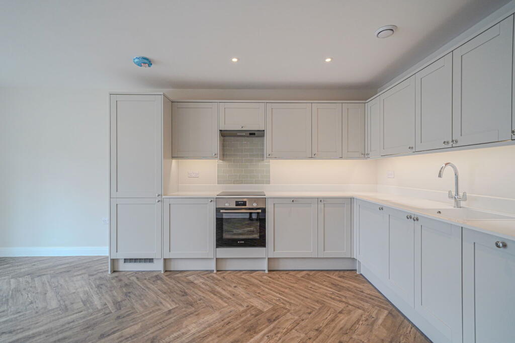 Additional image 5 of OAK TREE PLACE, Ground Floor Apartment, Shirley