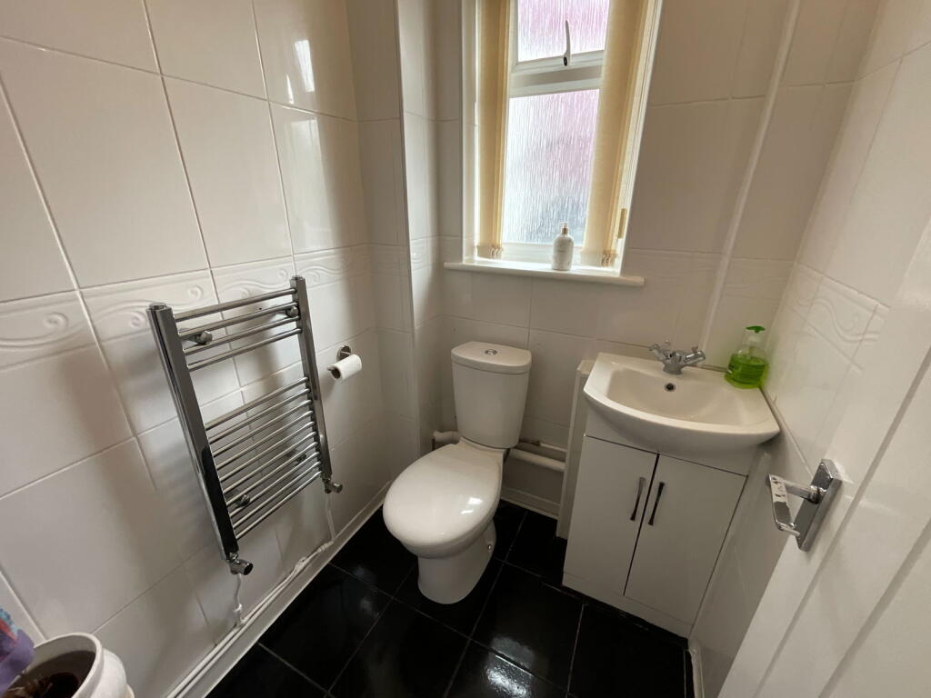 Additional image 8 of ROWLEY REGIS, Regis Heath Road