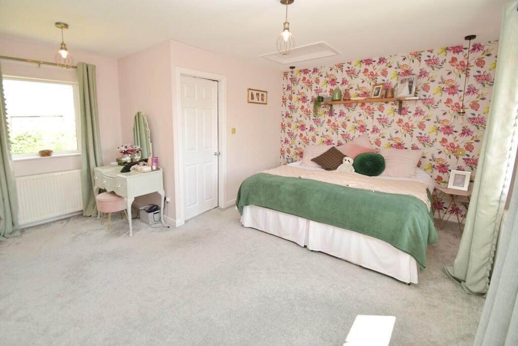 Additional image 12 of Turf Lane, Cullingworth