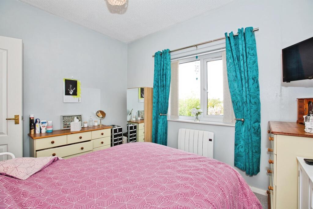 Additional image 9 of Orchard Road, Street