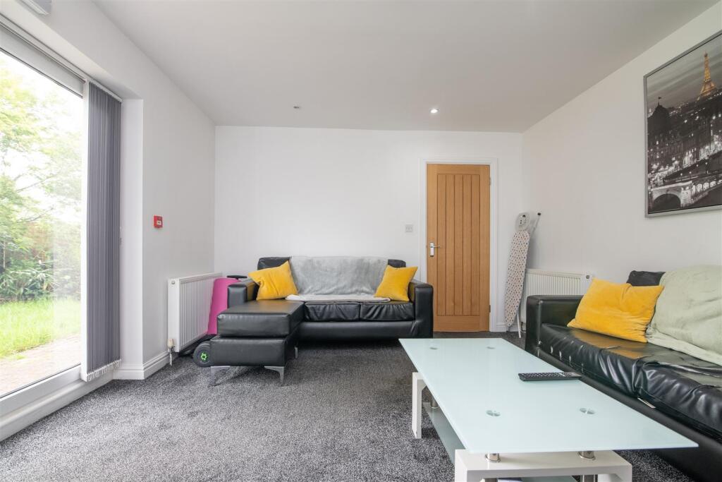 Additional image 30 of Farm Close, Solihull