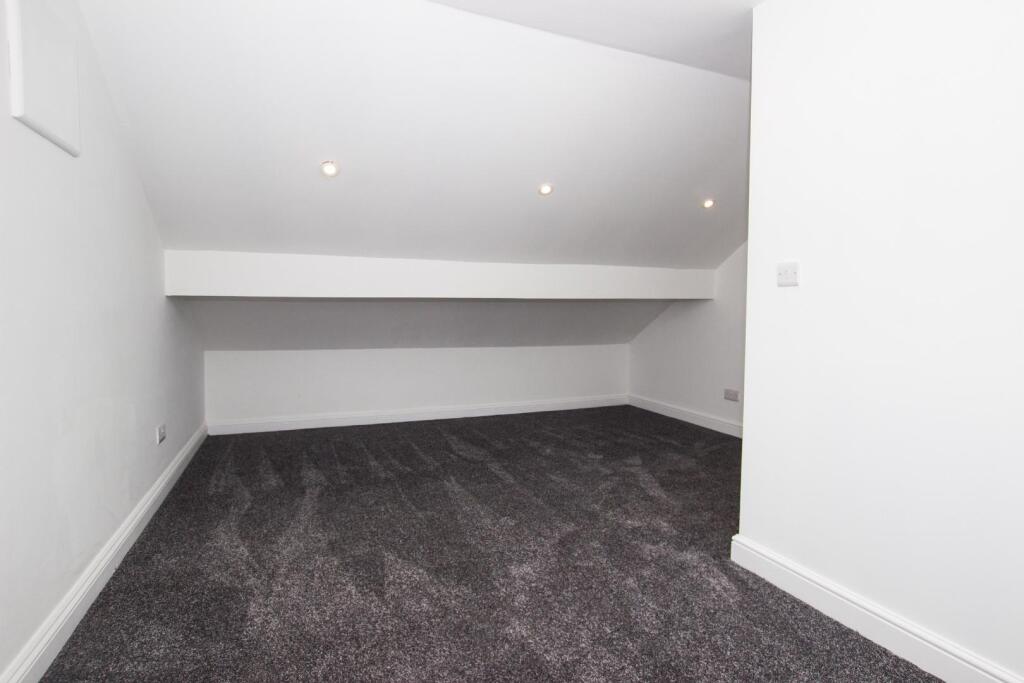 Additional image 8 of Blackburn Road Darwen BB3 1EJ