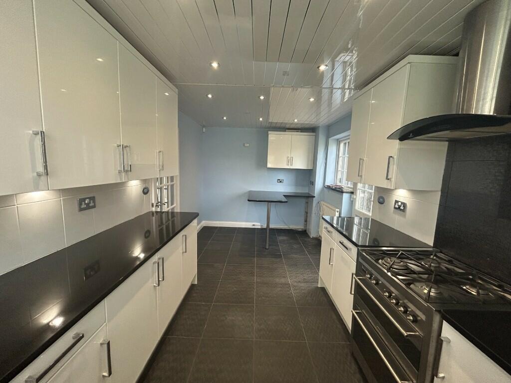 Additional image 5 of Heather Grove, Solihull, B91 2SP