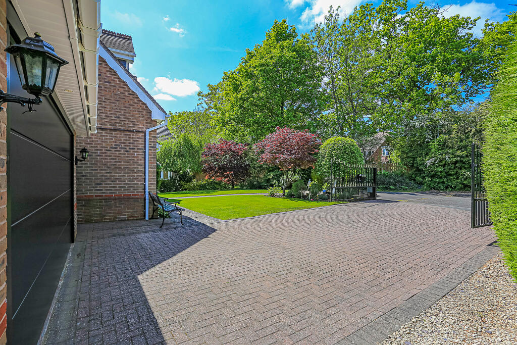 Additional image 44 of Gillott Close, Solihull