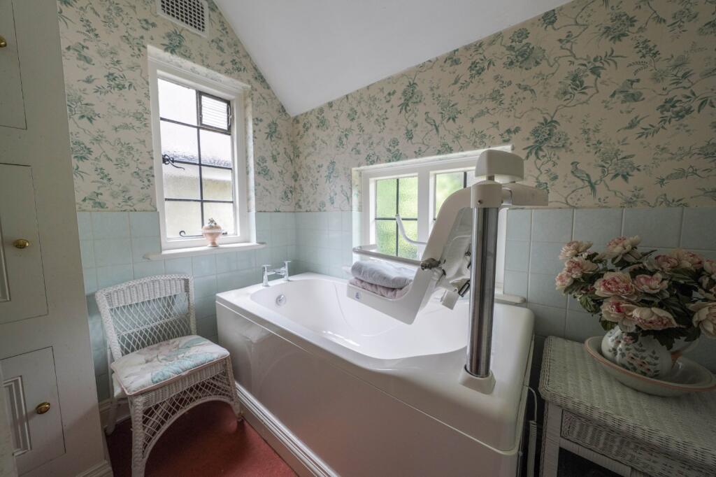 Additional image 18 of Warwick Road, Solihull, B91