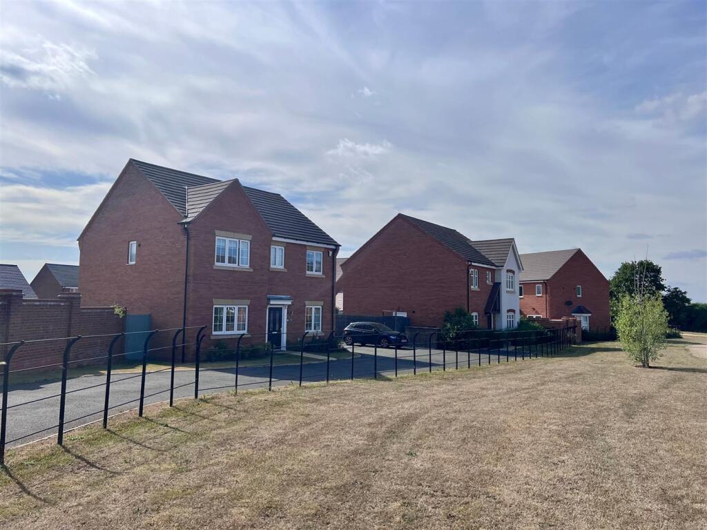 Additional image 36 of Damson Way, Bidford-On-Avon, Alcester