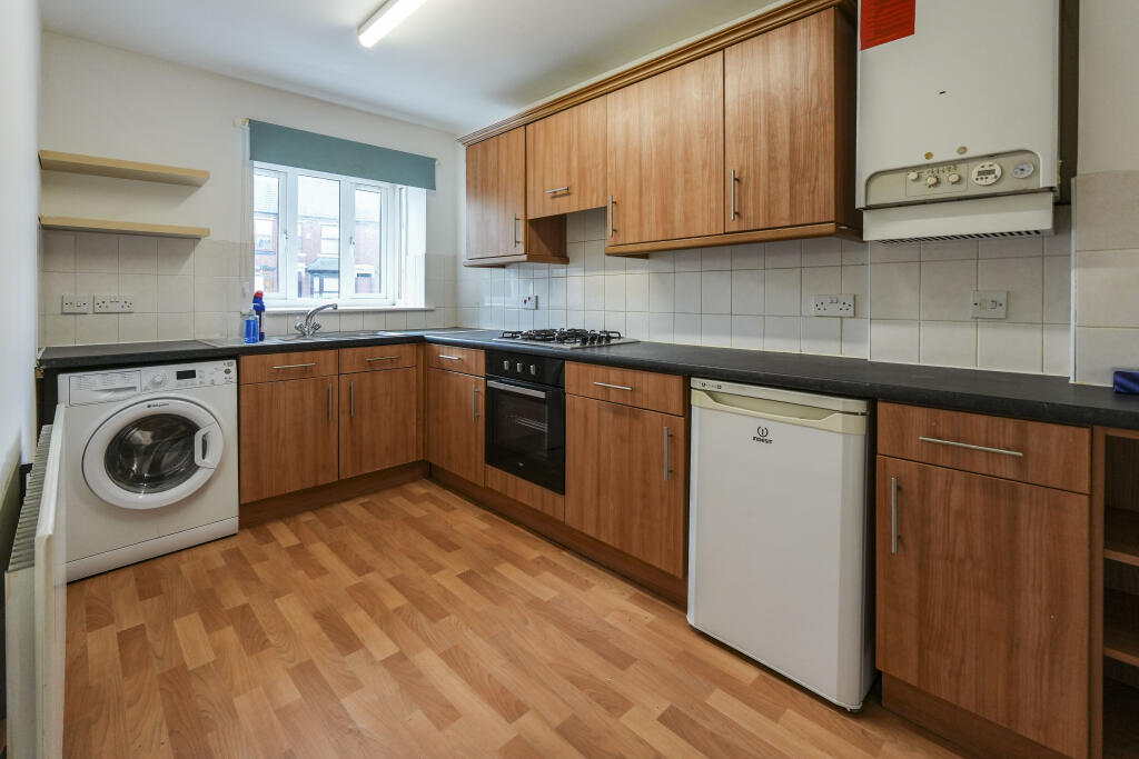 Additional image 3 of Dudley Road East, Oldbury, B69