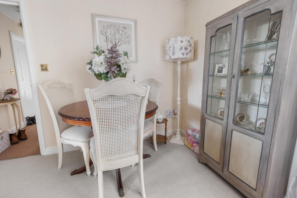 Additional image 5 of Flat 2, Hills Court, New Road, Bromsgrove. B60 2LE