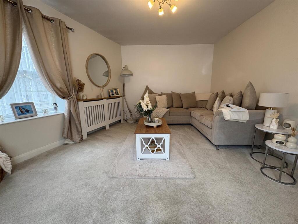 Additional image 14 of Ford Hill, Queensbury