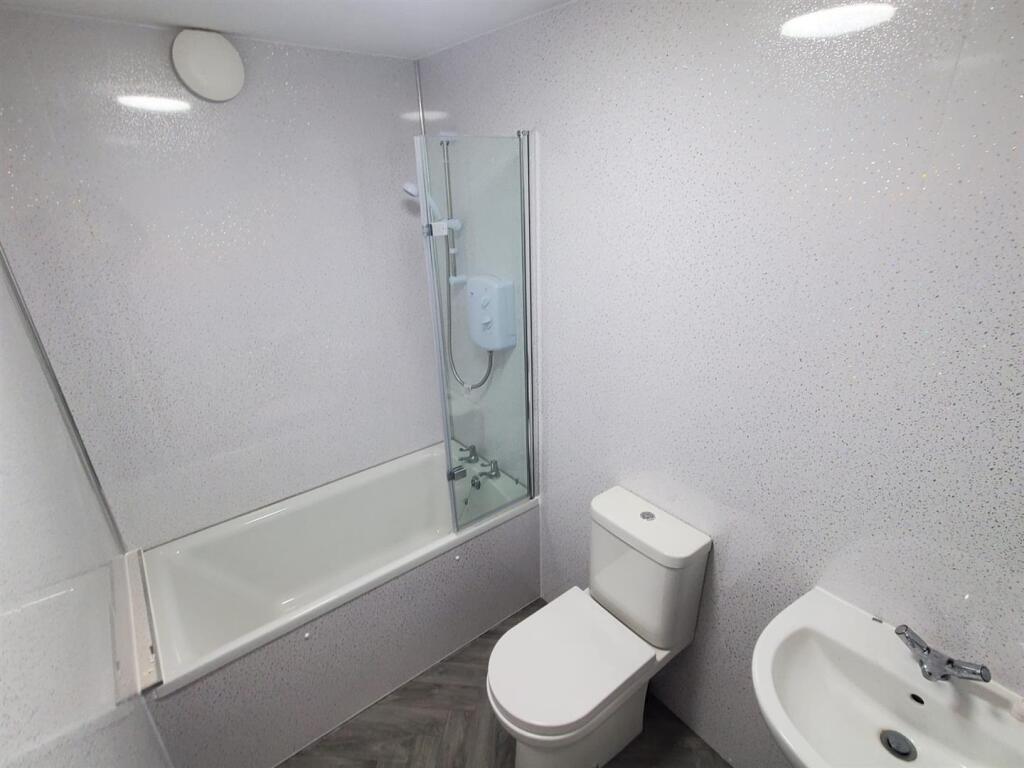 Additional image 3 of High Street, Cradley Heath