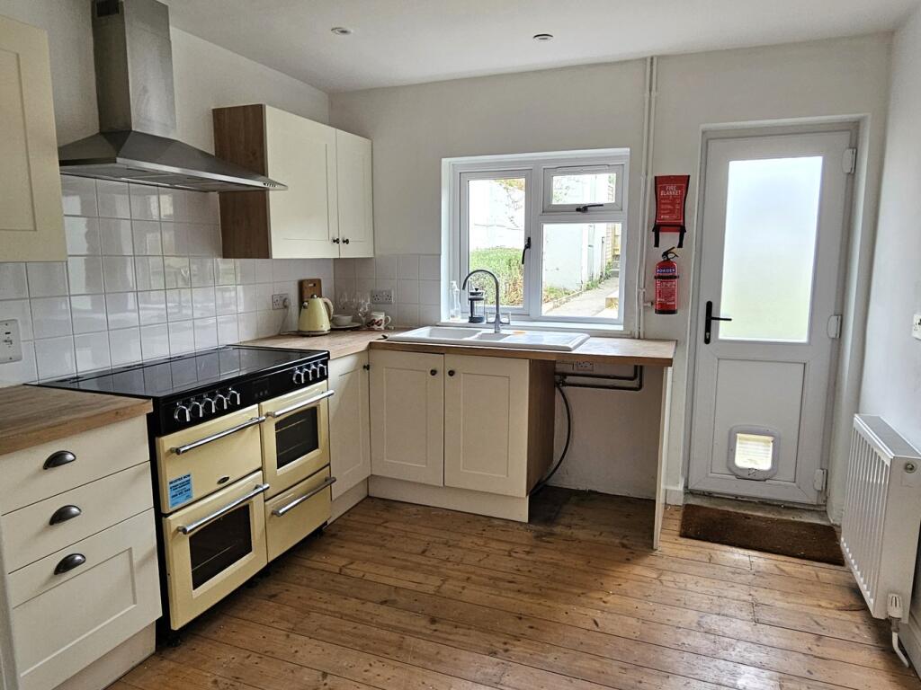 Additional image 6 of Leg of Mutton Road, Glastonbury, BA6