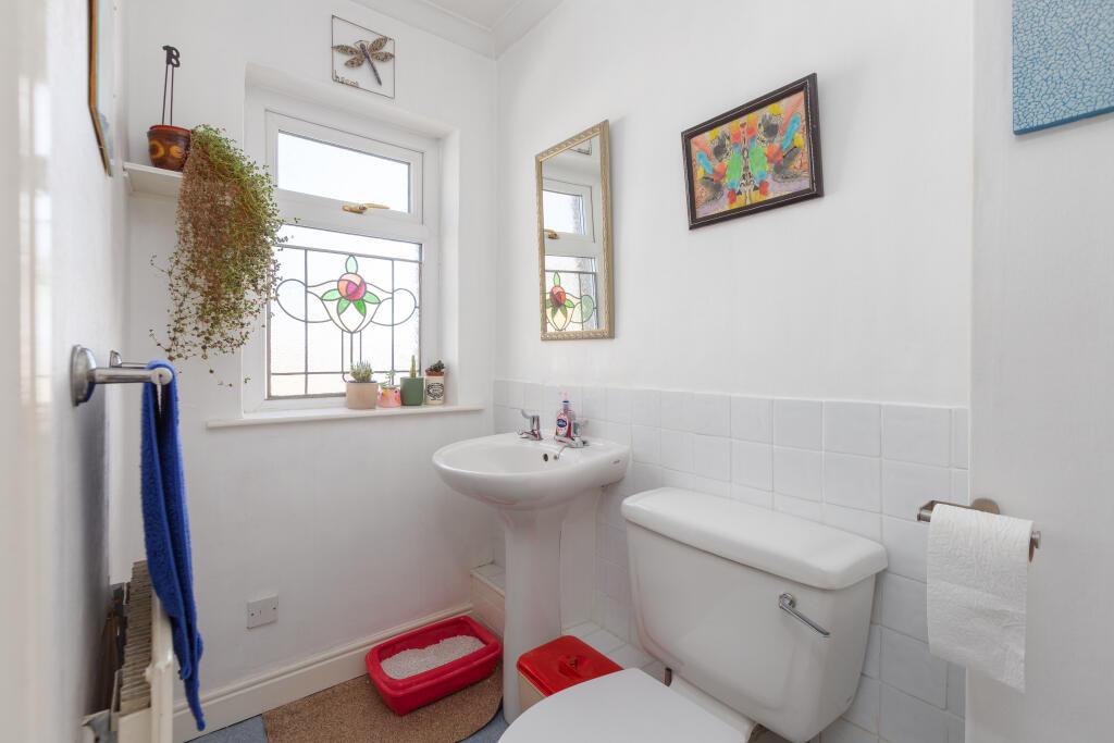 Additional image 10 of Ivegate, Colne, BB8