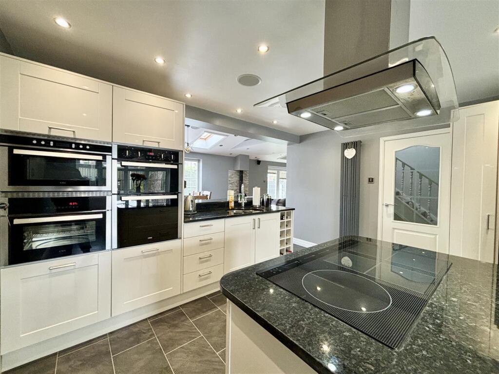 Additional image 25 of Greenside Lane, Cullingworth