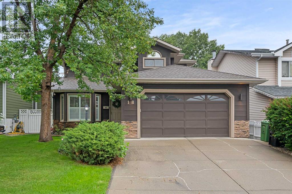 18 Shannon Crescent SW|Calgary, Alberta T2Y2T5