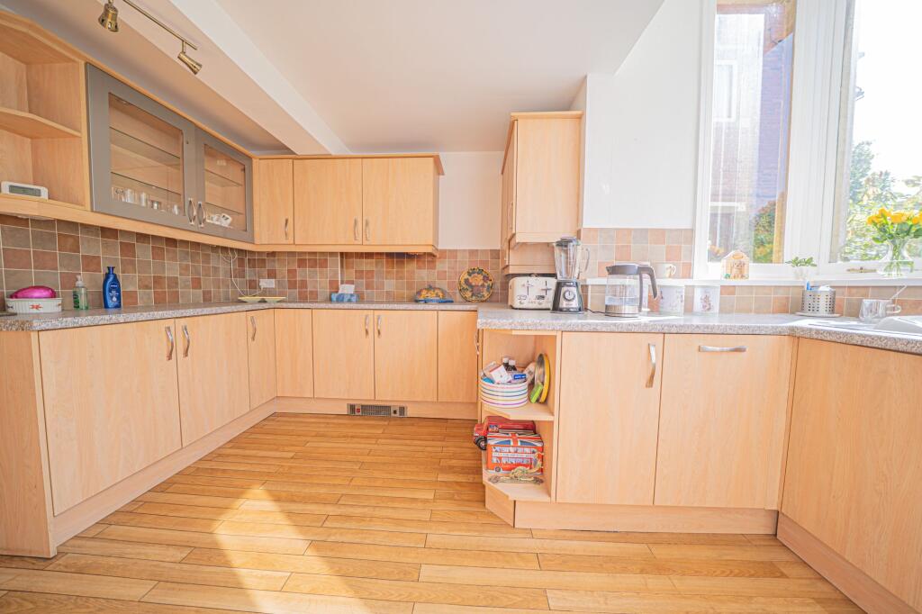 Additional image 4 of Warwick Road, Knowle, B93