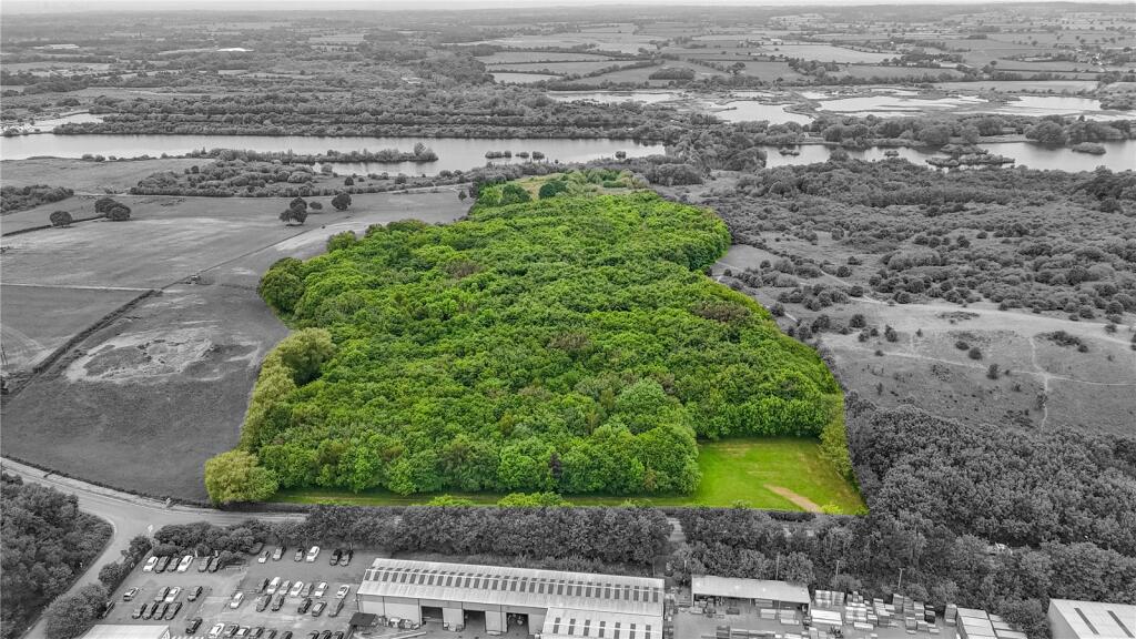 Additional image 3 of Tamworth Road, Dosthill, Tamworth, Staffordshire, B77