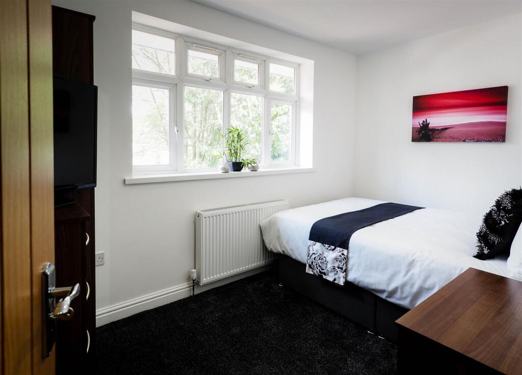 Additional image 11 of Farm Close, Solihull