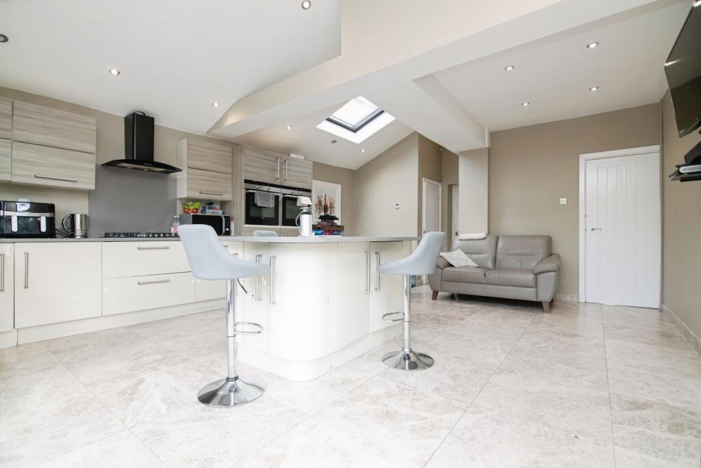 Additional image 4 of Hawthorn Croft, Oldbury, West Midlands, B68