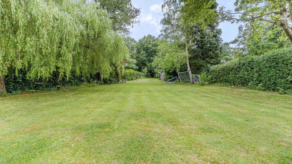 Additional image 34 of Hartopp Road, Four Oaks Park